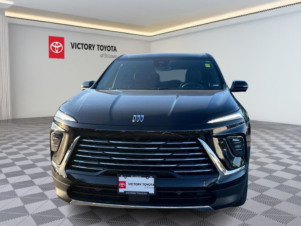 Buick Enclave Vehicle Full-screen Gallery Image 10