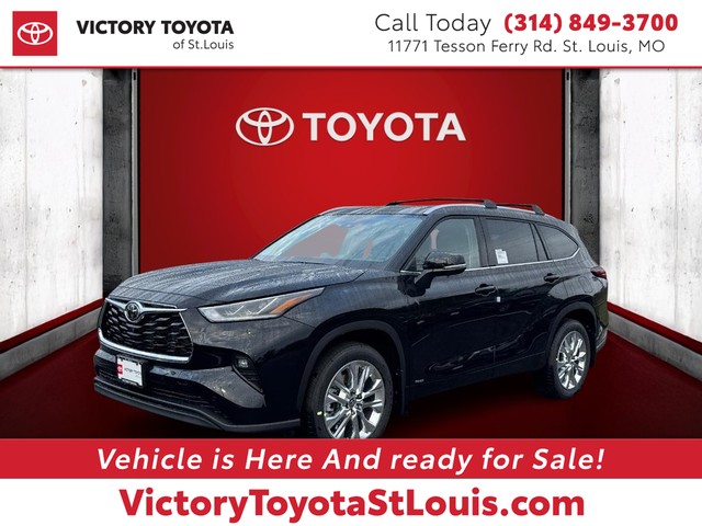 2025 Toyota Highlander Hybrid Limited at Victory Toyota of St. Louis in St. Louis MO