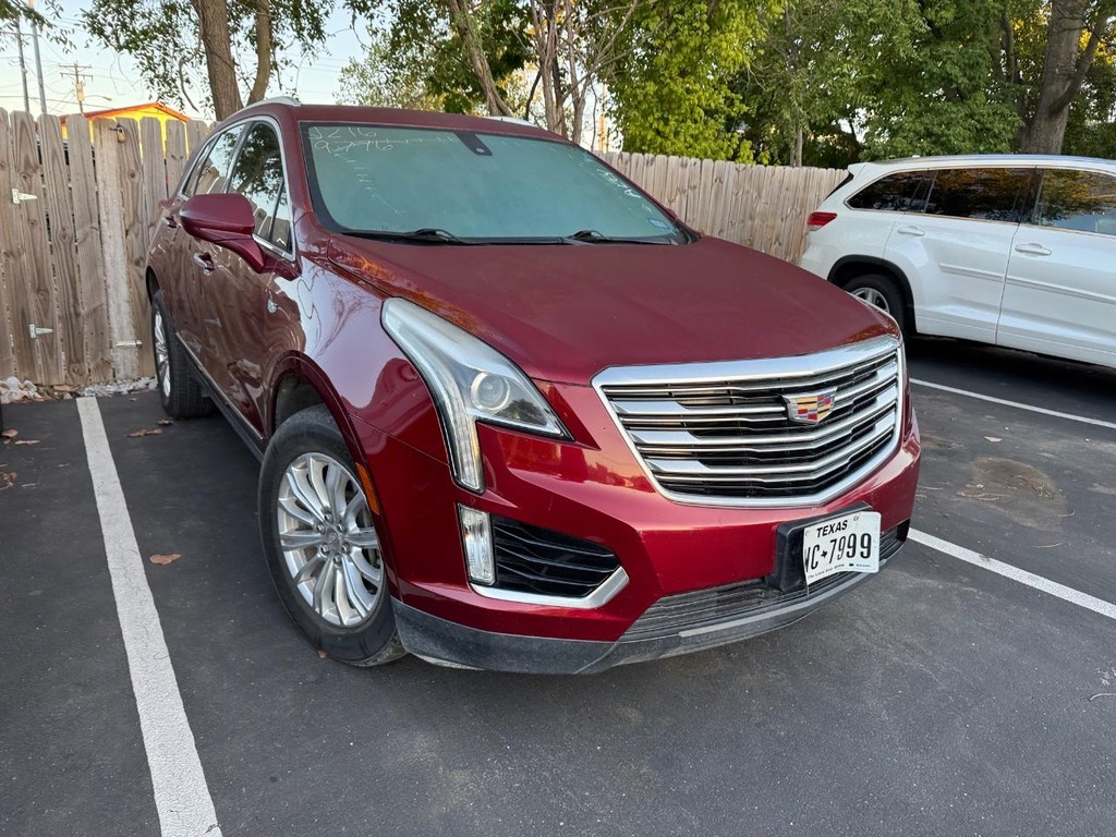 Cadillac XT5 Vehicle Full-screen Gallery Image 03
