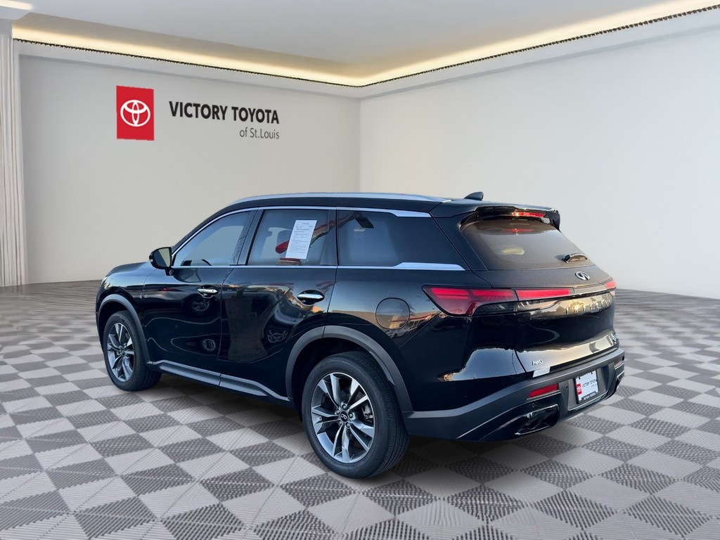 INFINITI QX60 Vehicle Full-screen Gallery Image 06