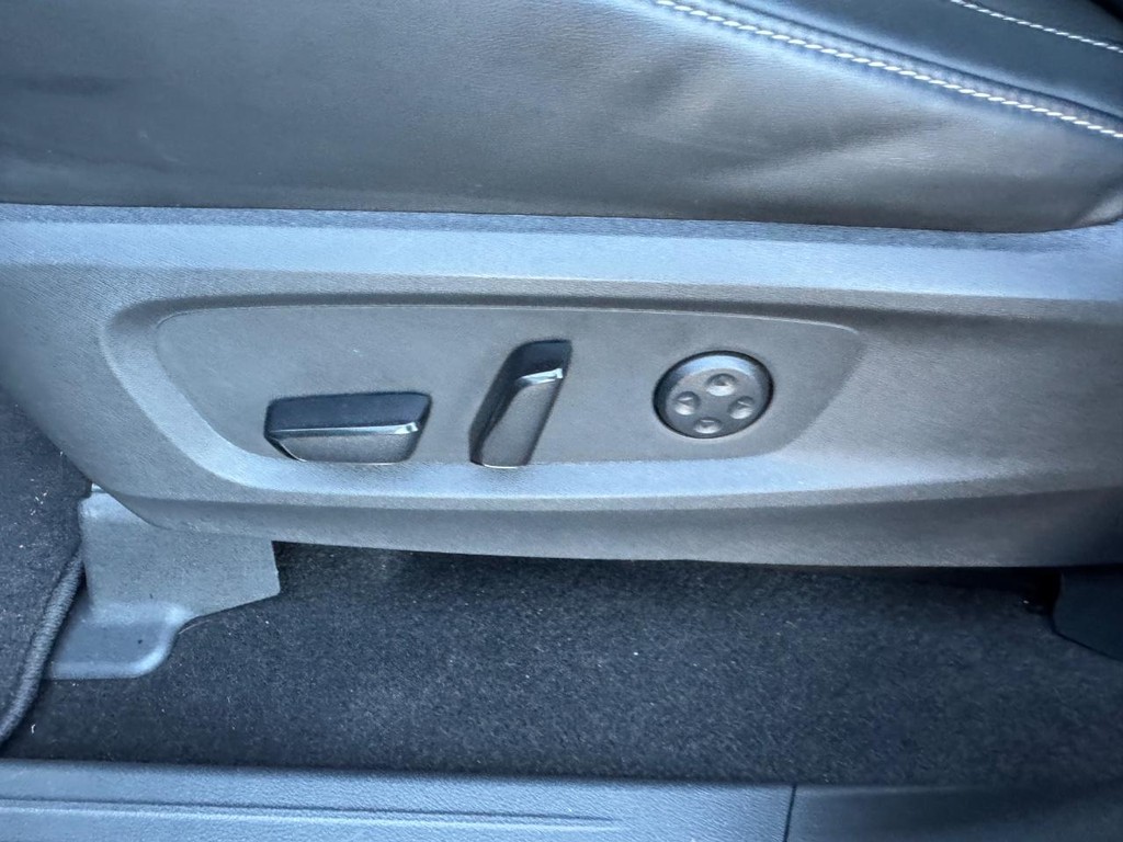 INFINITI QX60 Vehicle Full-screen Gallery Image 20