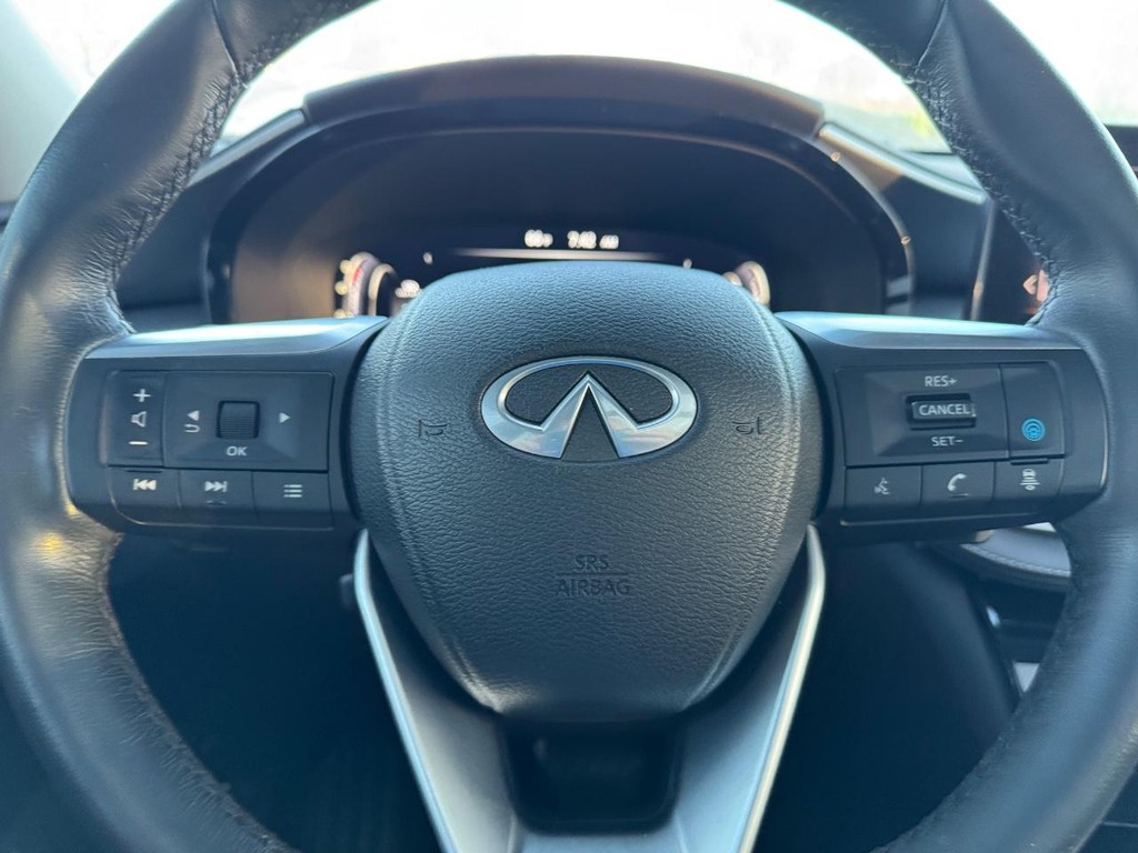 INFINITI QX60 Vehicle Full-screen Gallery Image 23