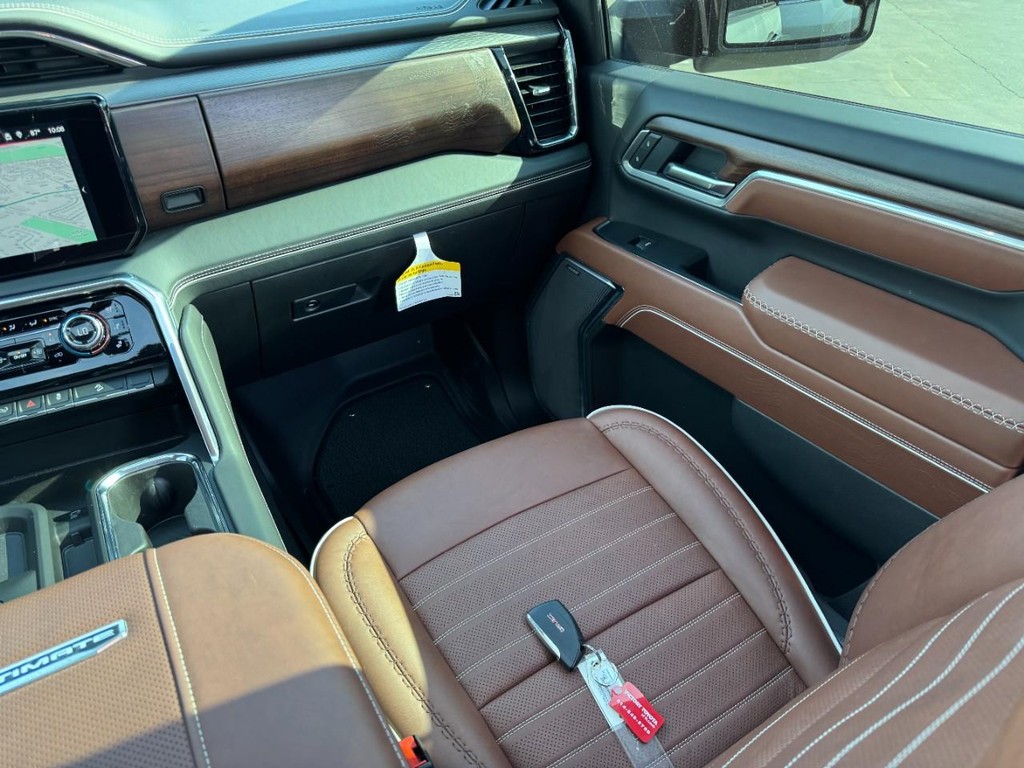 GMC Sierra 2500HD Vehicle Full-screen Gallery Image 17