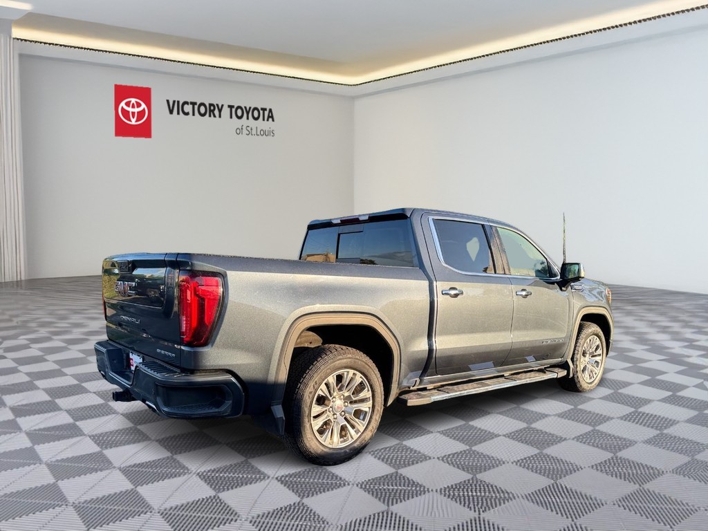 GMC Sierra 1500 Vehicle Full-screen Gallery Image 03