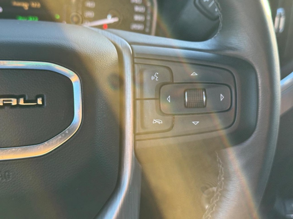 GMC Sierra 1500 Vehicle Full-screen Gallery Image 23