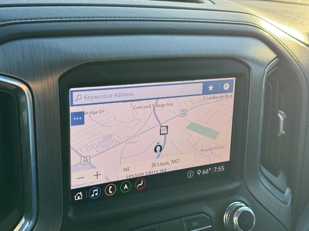 GMC Sierra 1500 Vehicle Full-screen Gallery Image 24