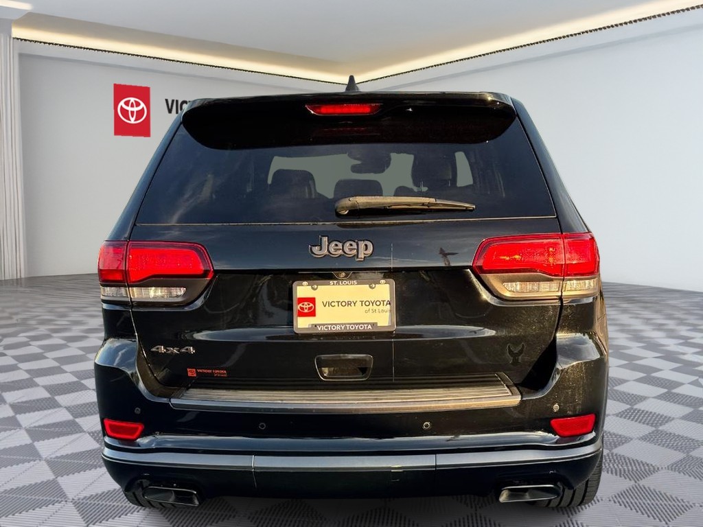 Jeep Grand Cherokee Vehicle Full-screen Gallery Image 04