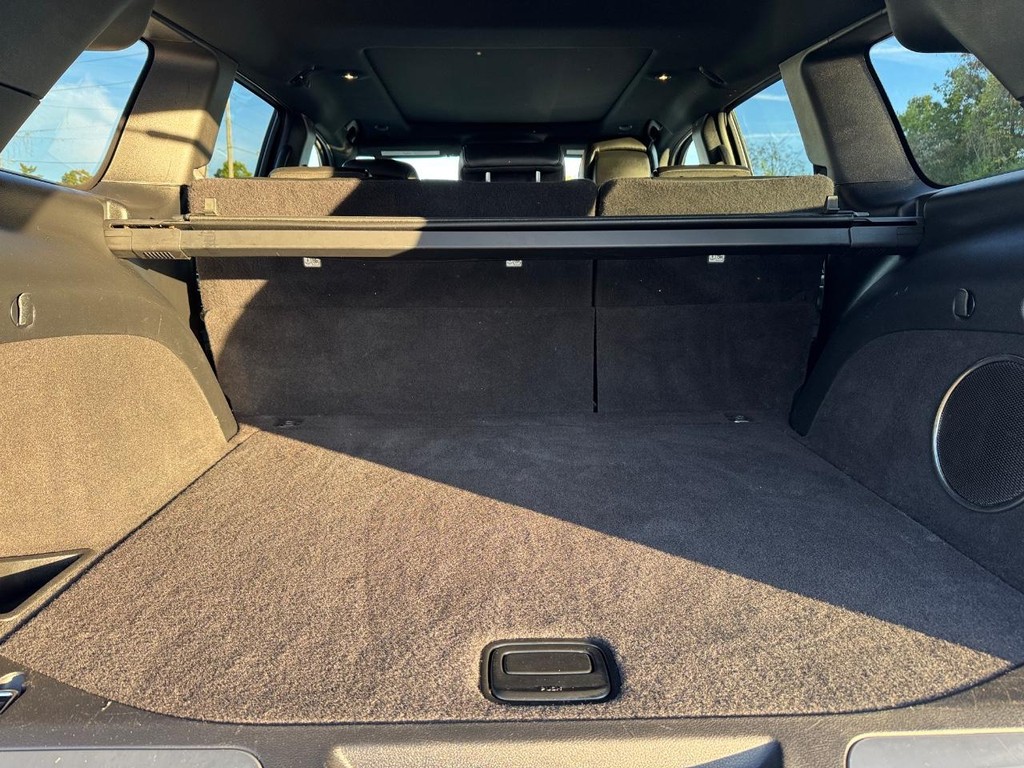 Jeep Grand Cherokee Vehicle Full-screen Gallery Image 05