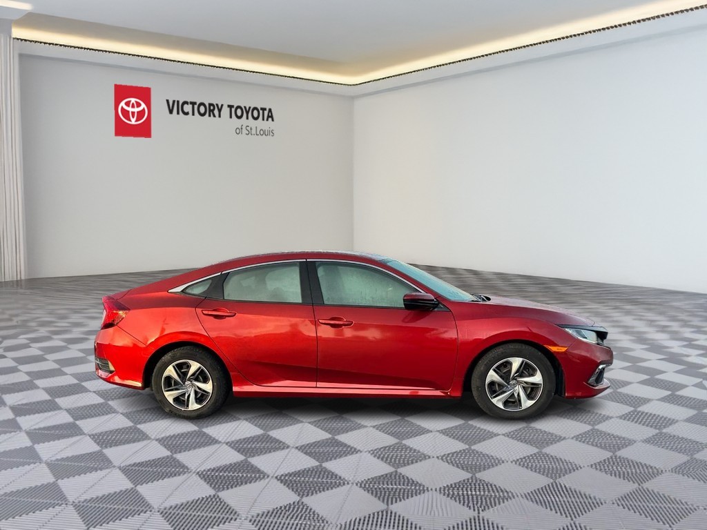 Honda Civic Sedan Vehicle Full-screen Gallery Image 02