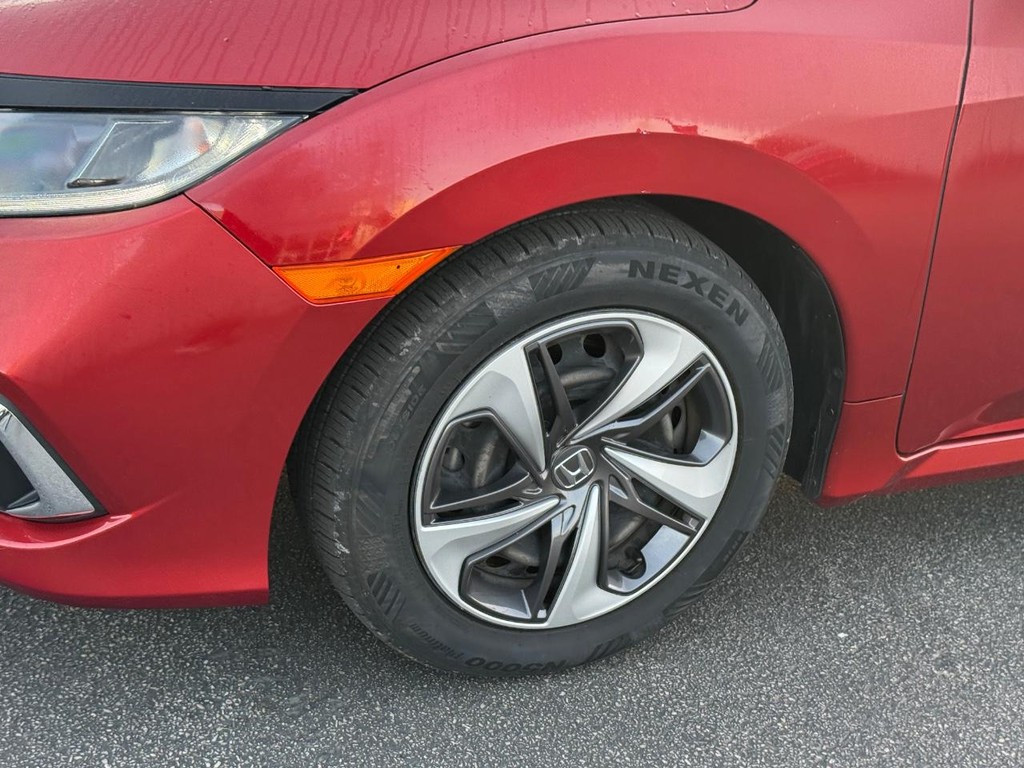 Honda Civic Sedan Vehicle Full-screen Gallery Image 09