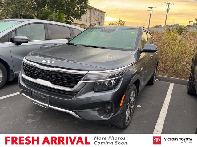 2023 Kia Seltos EX at Victory Toyota of St. Louis in St. Louis MO