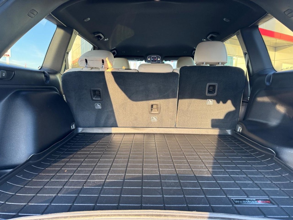 Jeep Grand Cherokee Vehicle Full-screen Gallery Image 05