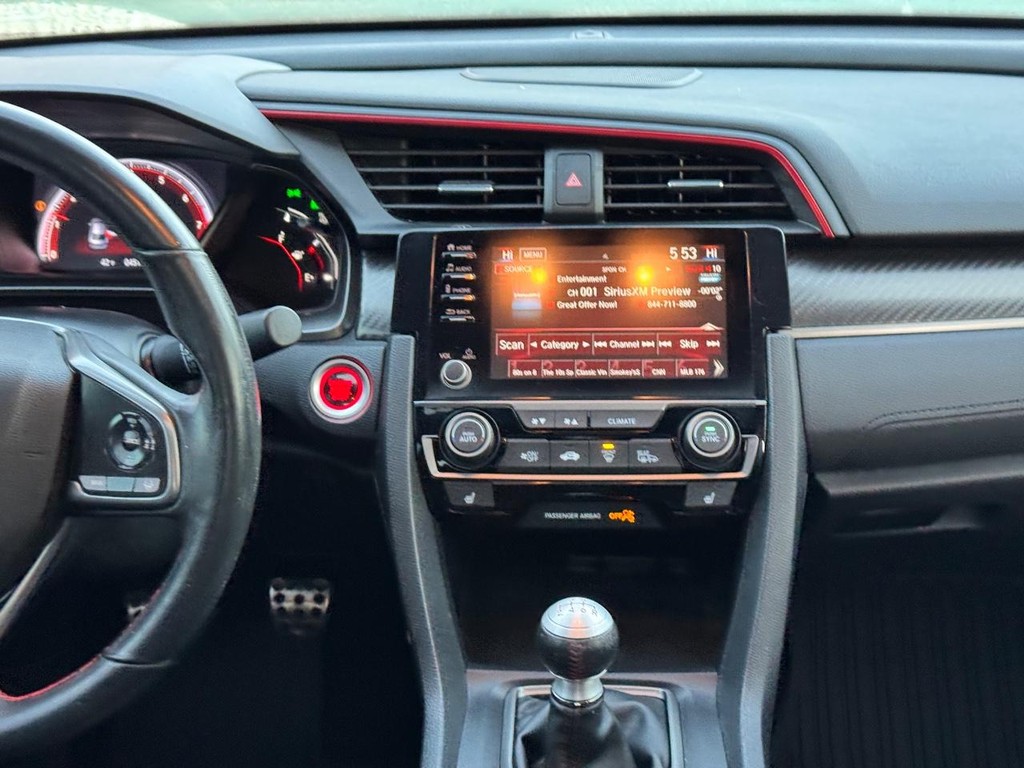 Honda Civic Si Sedan Vehicle Full-screen Gallery Image 16