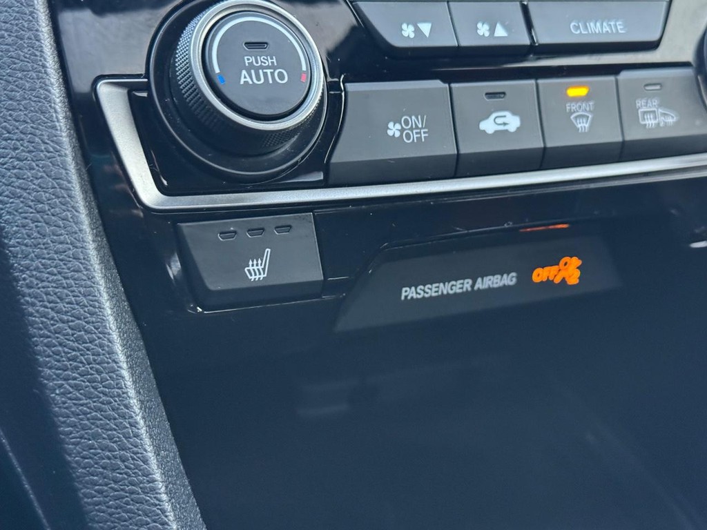 Honda Civic Si Sedan Vehicle Full-screen Gallery Image 23