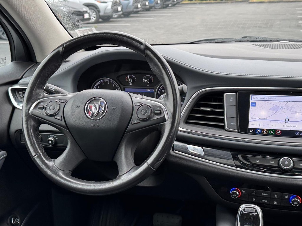 Buick Enclave Vehicle Full-screen Gallery Image 15