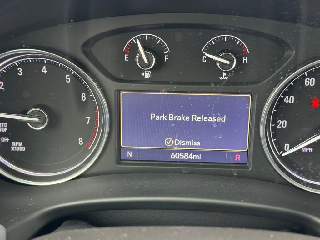 Buick Enclave Vehicle Full-screen Gallery Image 26