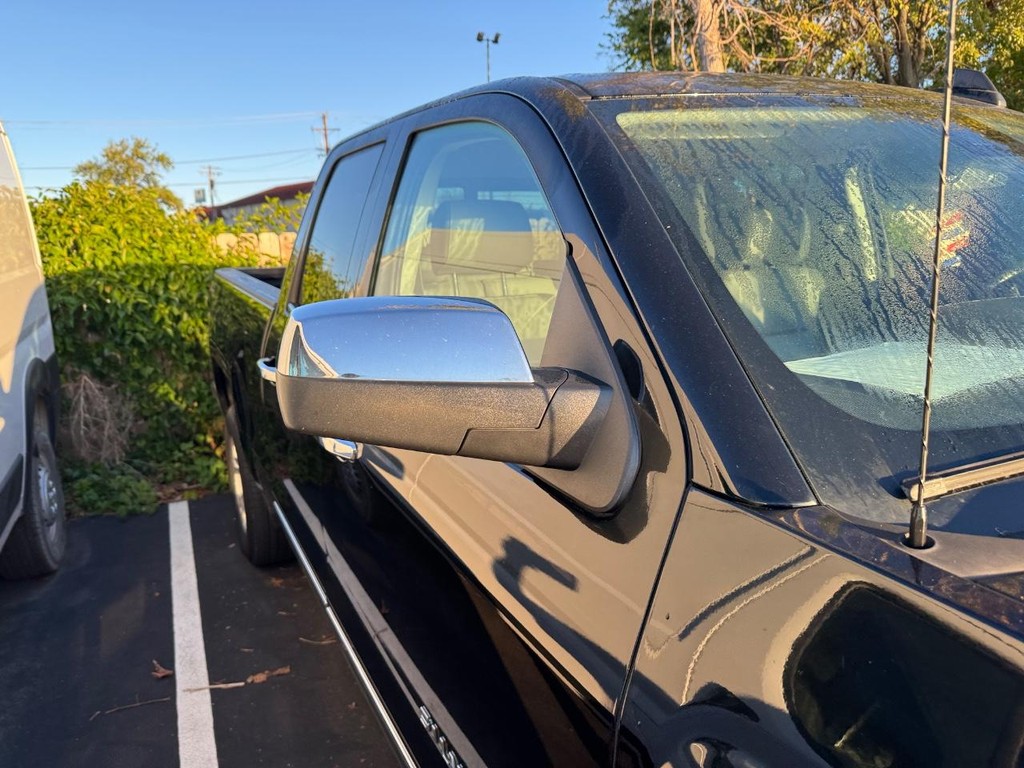 Chevrolet Silverado 1500 Vehicle Full-screen Gallery Image 08