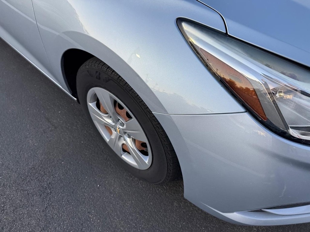 Chevrolet Cruze Vehicle Full-screen Gallery Image 06