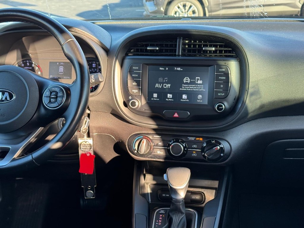 Kia Soul Vehicle Full-screen Gallery Image 15