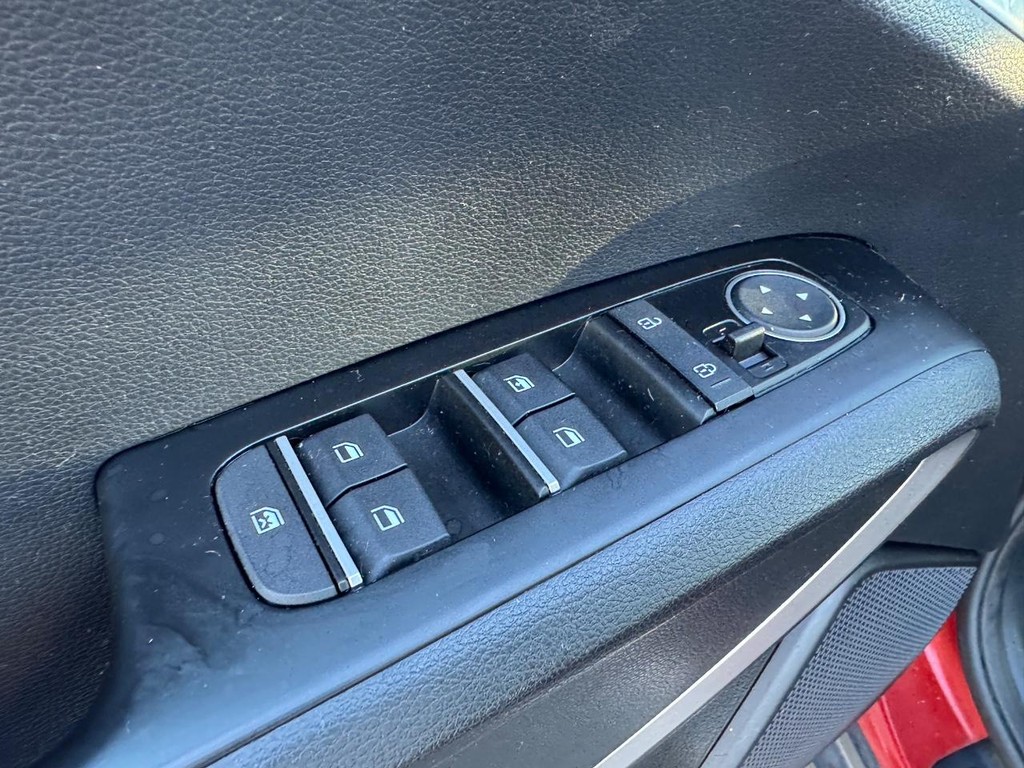 Kia Soul Vehicle Full-screen Gallery Image 18