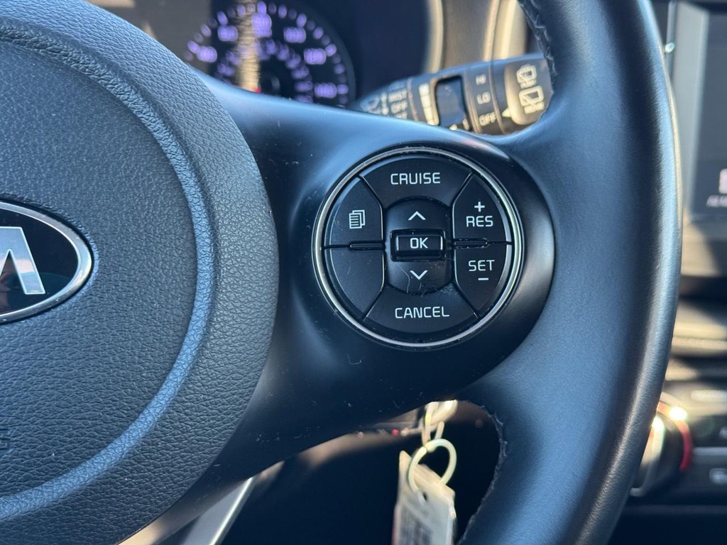 Kia Soul Vehicle Full-screen Gallery Image 21