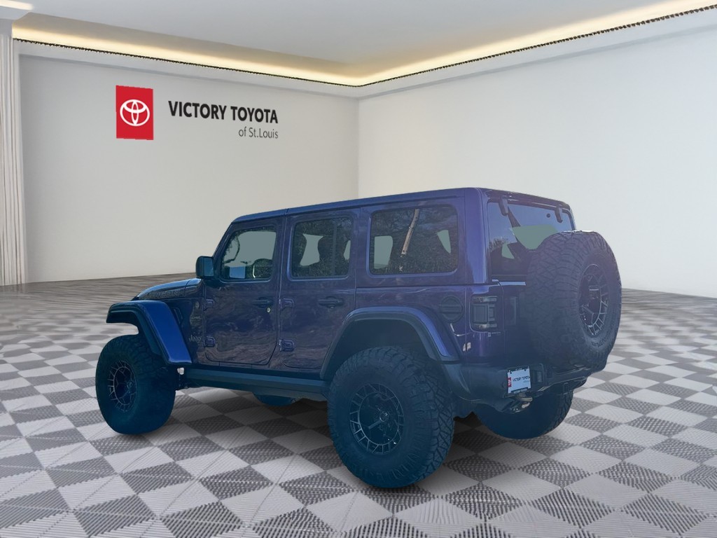 Jeep Wrangler Vehicle Full-screen Gallery Image 06