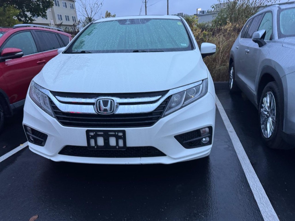 Honda Odyssey Vehicle Full-screen Gallery Image 02