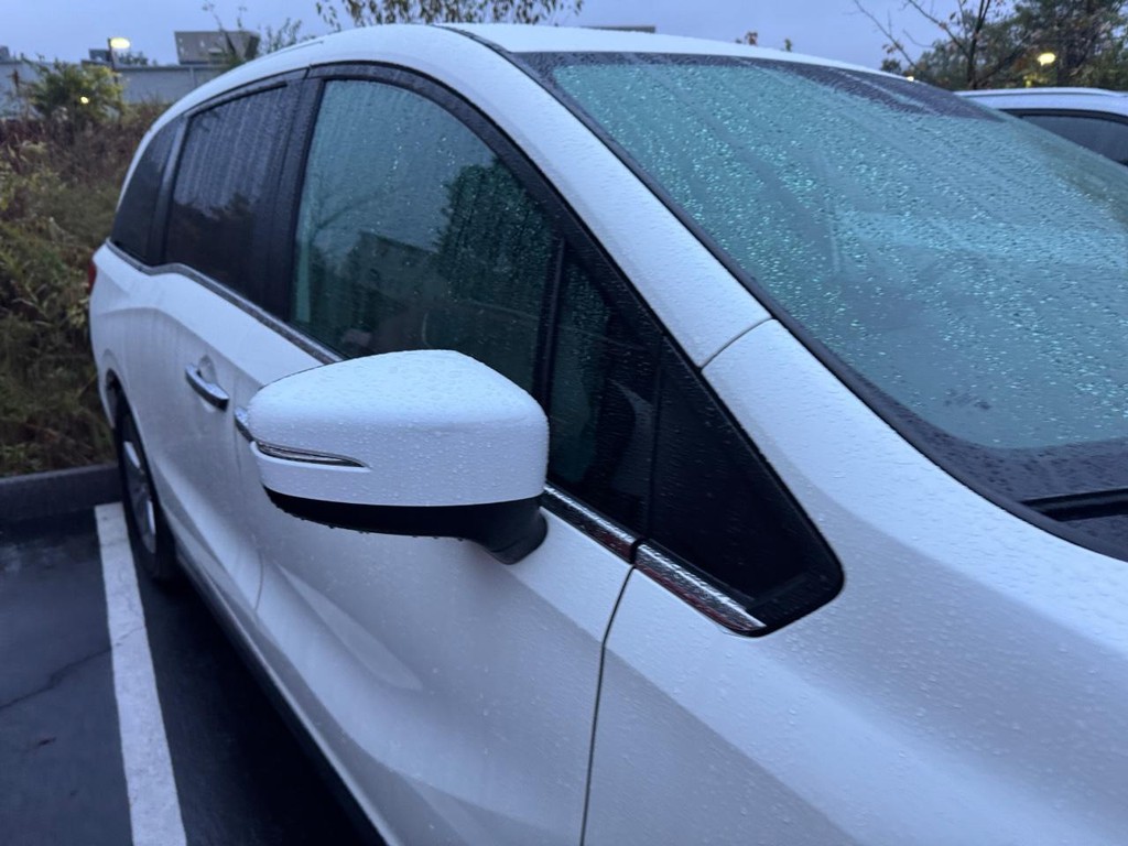 Honda Odyssey Vehicle Full-screen Gallery Image 08