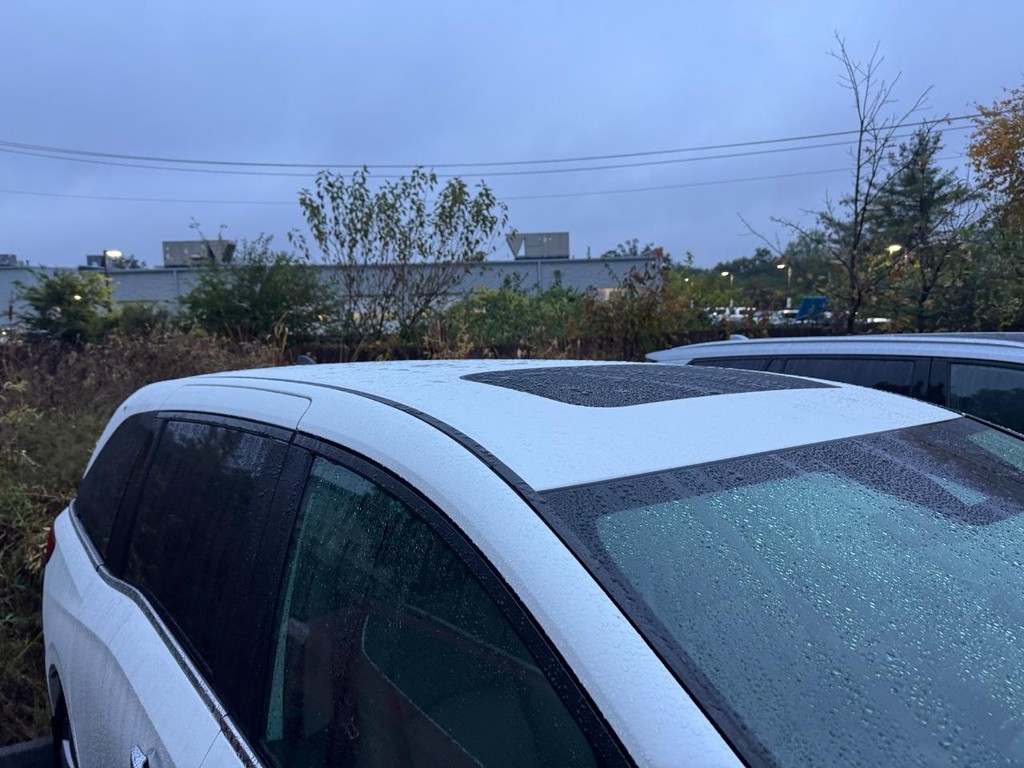 Honda Odyssey Vehicle Full-screen Gallery Image 09