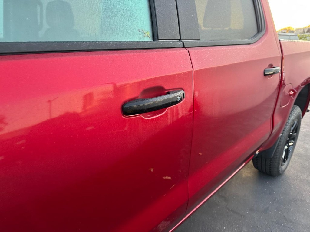 Chevrolet Silverado 1500 Vehicle Full-screen Gallery Image 08