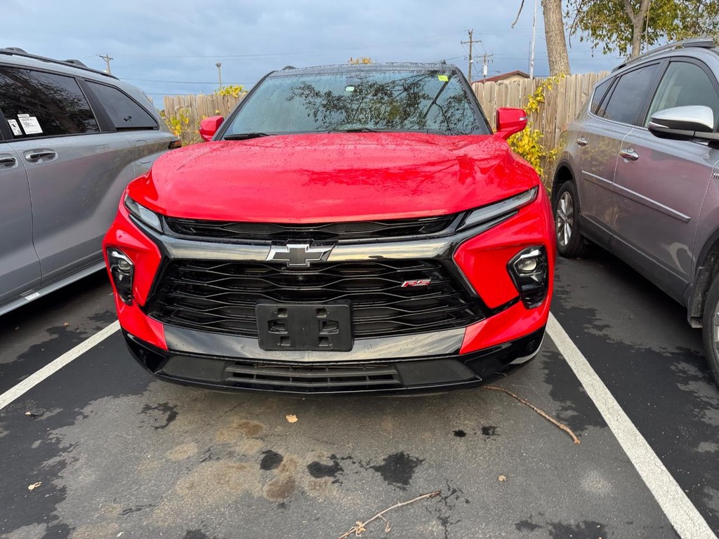 Chevrolet Blazer Vehicle Full-screen Gallery Image 02