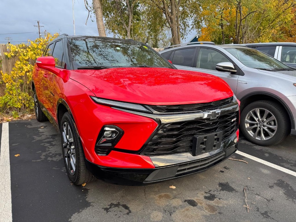 Chevrolet Blazer Vehicle Full-screen Gallery Image 03