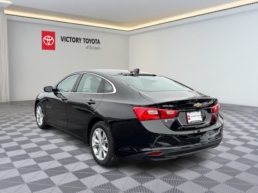 Chevrolet Malibu Vehicle Full-screen Gallery Image 06