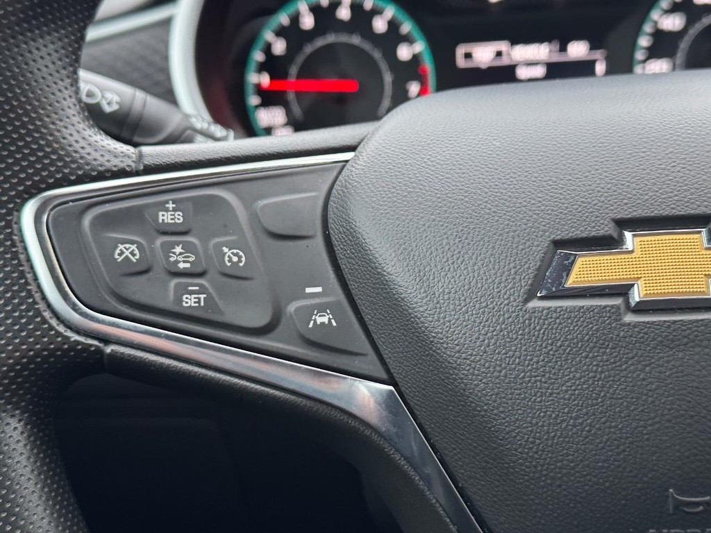 Chevrolet Malibu Vehicle Full-screen Gallery Image 21