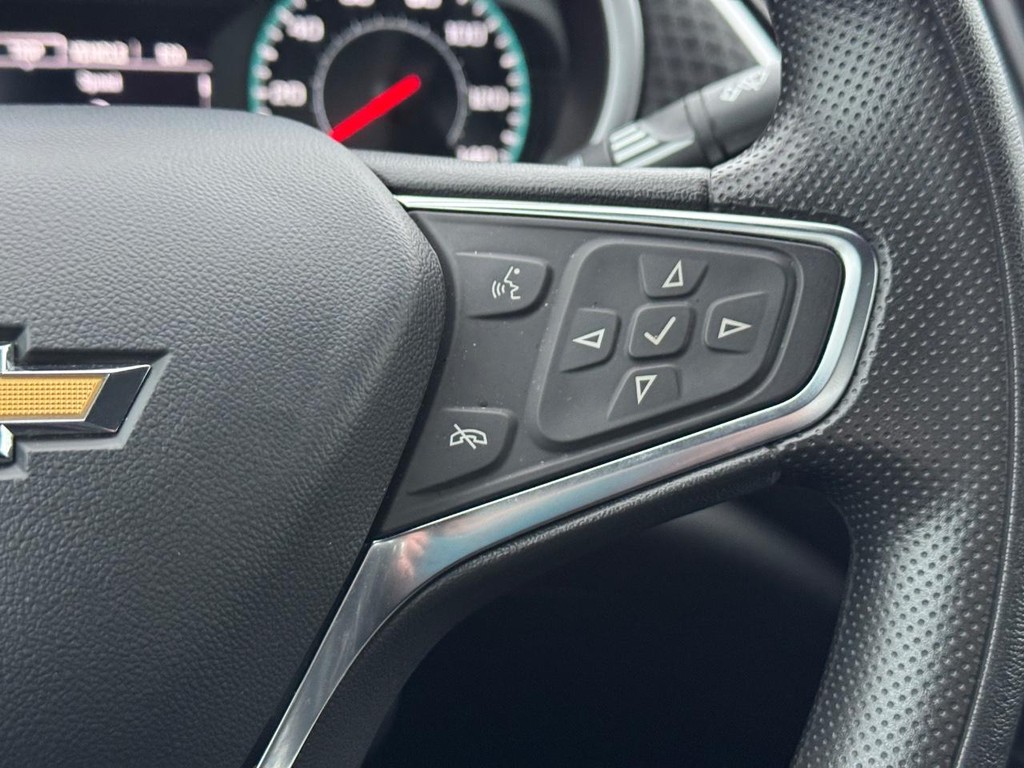 Chevrolet Malibu Vehicle Full-screen Gallery Image 22