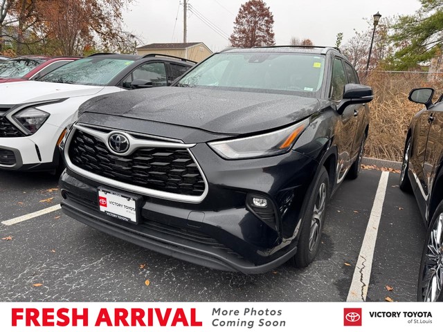 2023 Toyota Highlander XLE at Victory Toyota of St. Louis in St. Louis MO