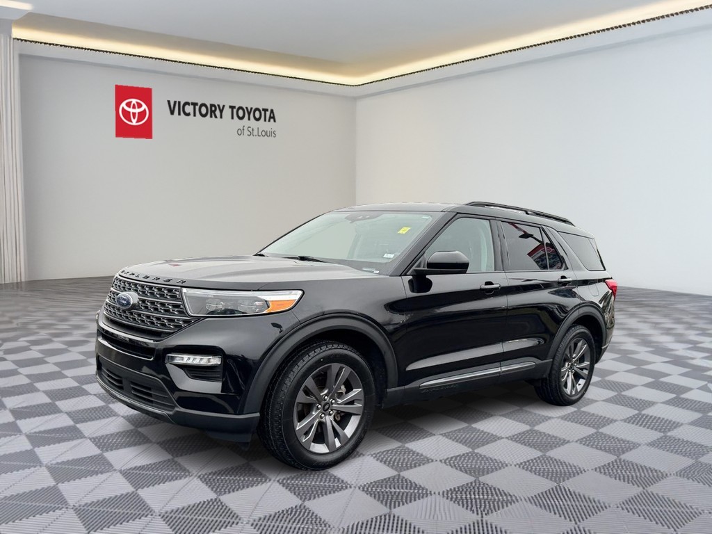 Ford Explorer Vehicle Full-screen Gallery Image 08