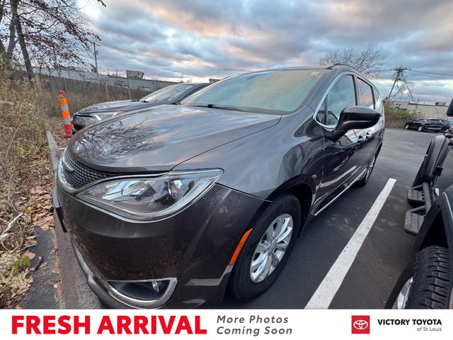 2017 Chrysler Pacifica Touring-L at Victory Toyota of St. Louis in St. Louis MO