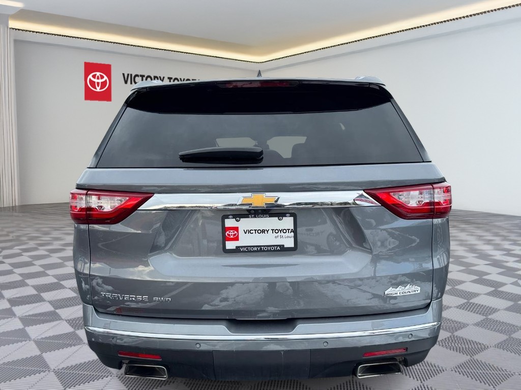 Chevrolet Traverse Vehicle Full-screen Gallery Image 04