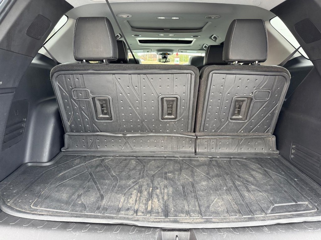 Chevrolet Traverse Vehicle Full-screen Gallery Image 05