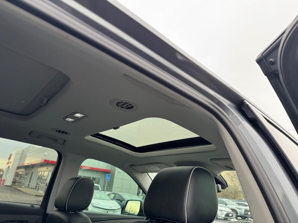 Chevrolet Traverse Vehicle Full-screen Gallery Image 12