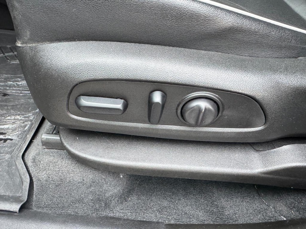 Chevrolet Traverse Vehicle Full-screen Gallery Image 19