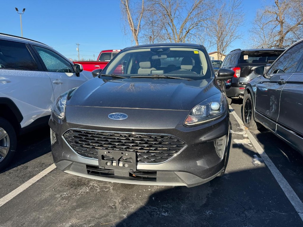 Ford Escape Vehicle Full-screen Gallery Image 02