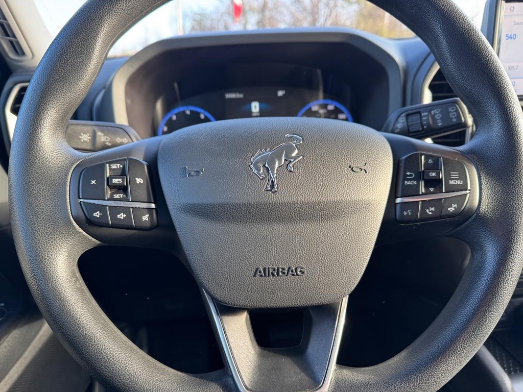 Ford Bronco Sport Vehicle Full-screen Gallery Image 16