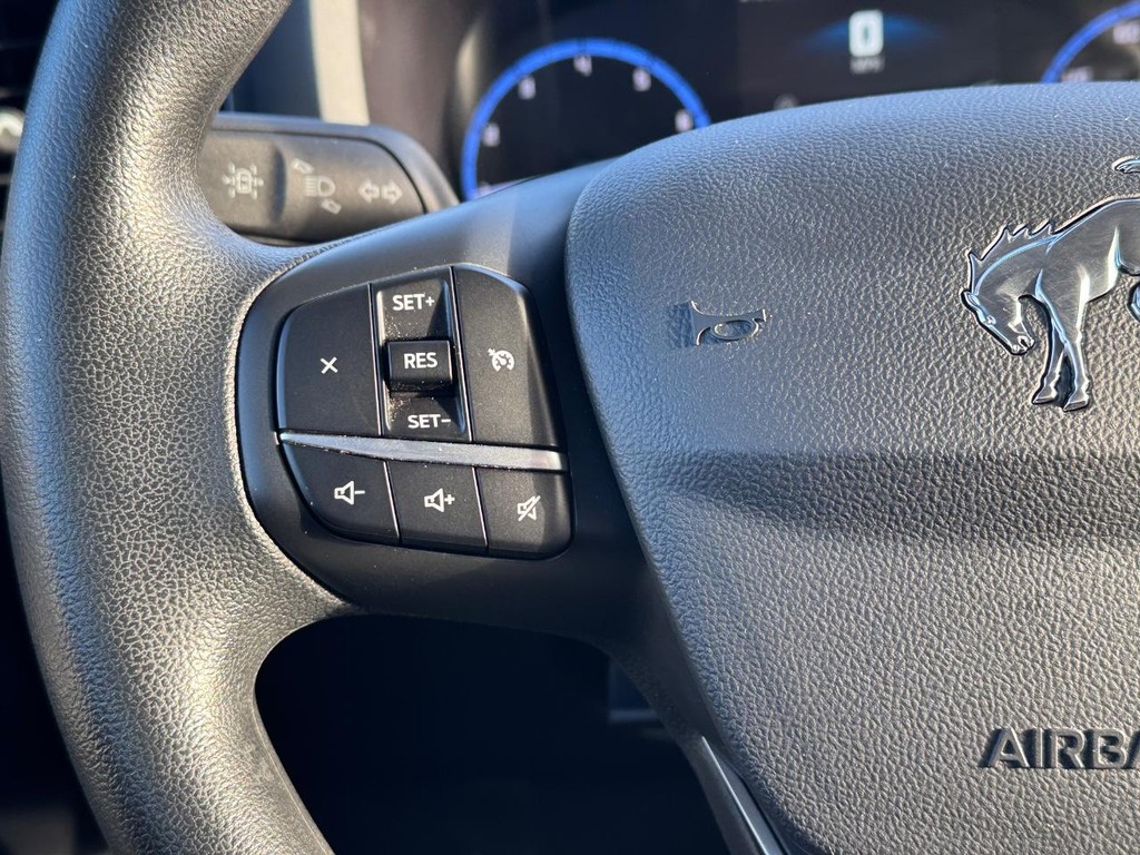 Ford Bronco Sport Vehicle Full-screen Gallery Image 17