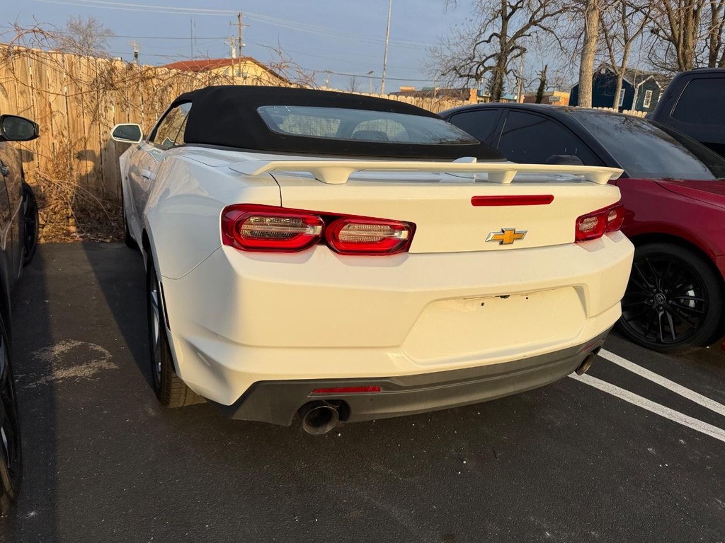 Chevrolet Camaro Vehicle Full-screen Gallery Image 03