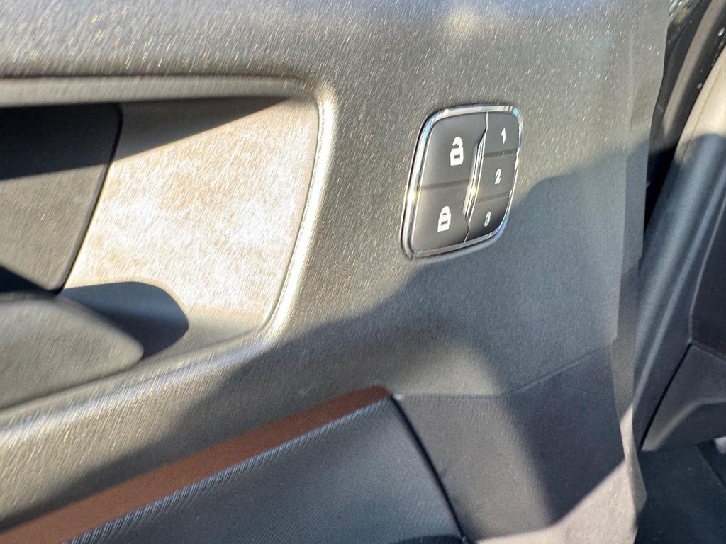 Ford Bronco Sport Vehicle Full-screen Gallery Image 20