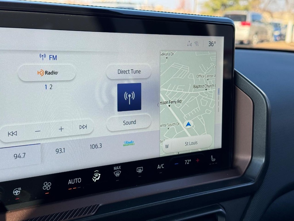 Ford Bronco Sport Vehicle Full-screen Gallery Image 24