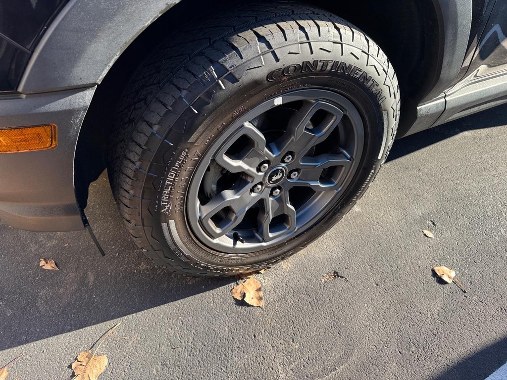 Ford Bronco Sport Vehicle Full-screen Gallery Image 02