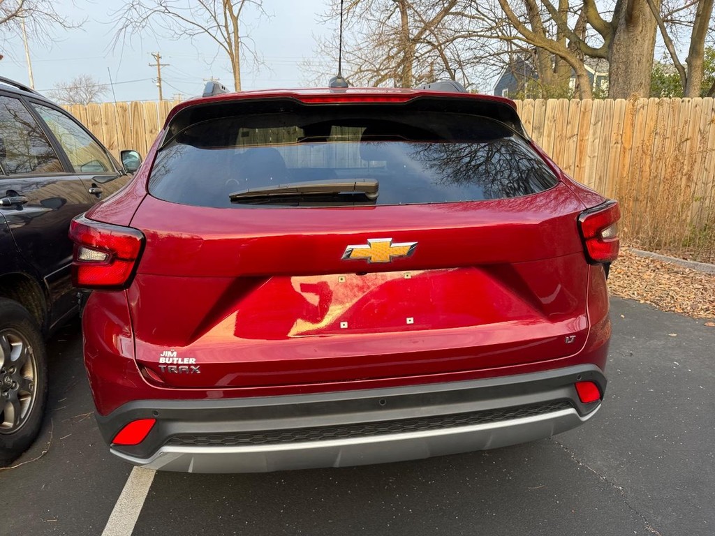 Chevrolet Trax Vehicle Full-screen Gallery Image 04